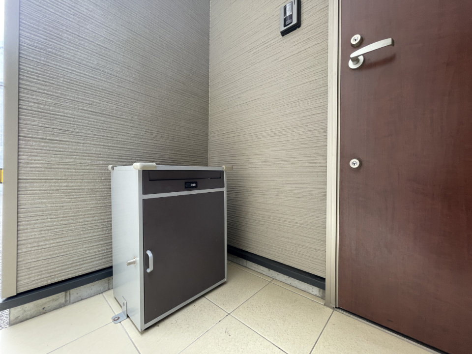 宅配ボックスが付いているのがうれしい