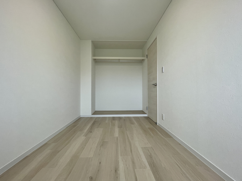 天地いっぱいのオープンクローゼット