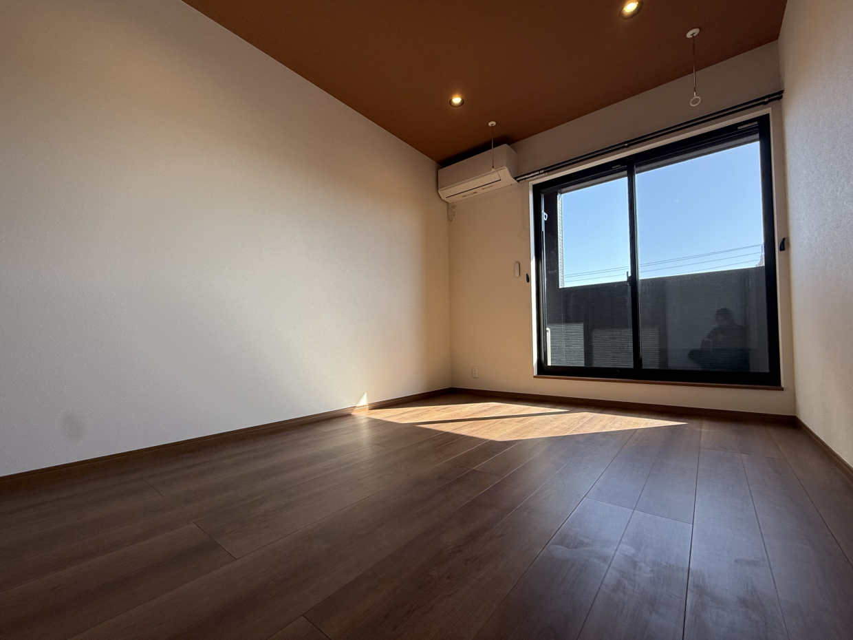 洋室が3階に2部屋(どちらも6.1帖)