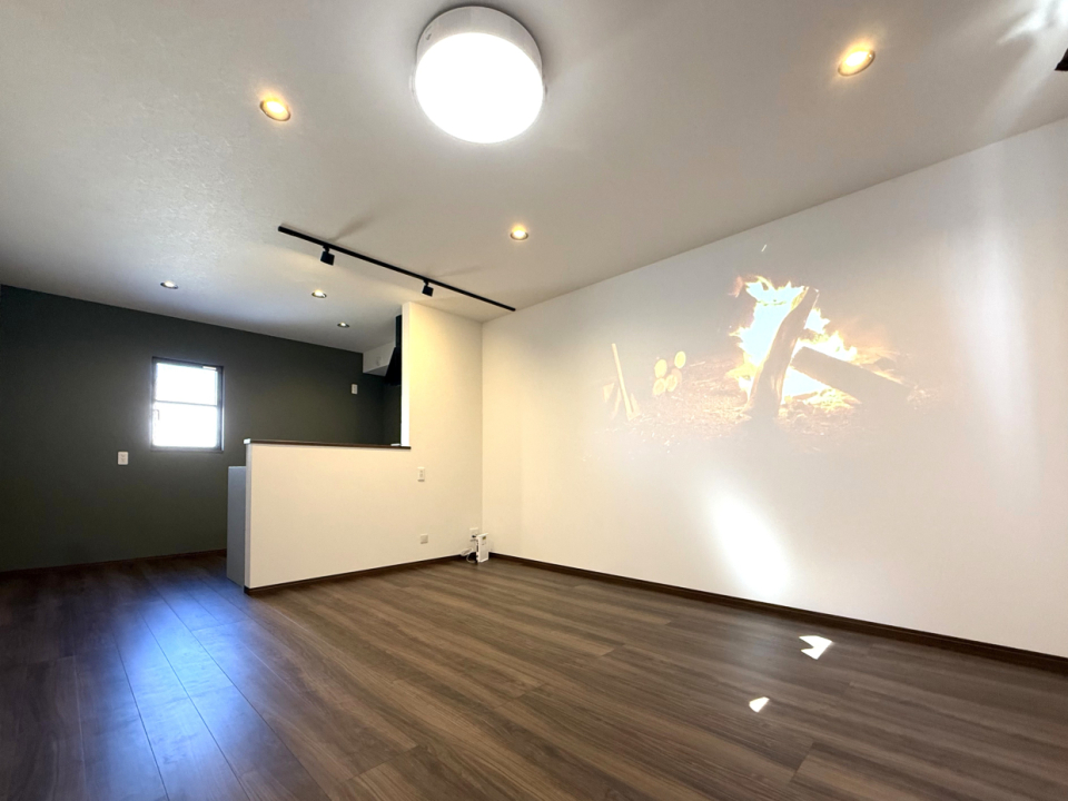 2階リビングも14帖ほどのゆとりのある広さ