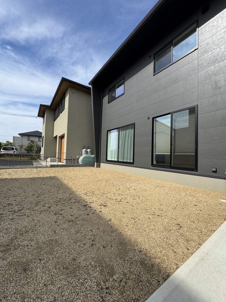 お庭は広々。ドッグランやBBQなど活用方法を見つけて!