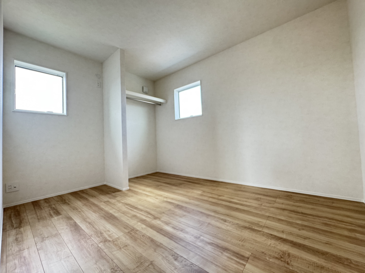 こちらも洋室。子供部屋にどうぞ