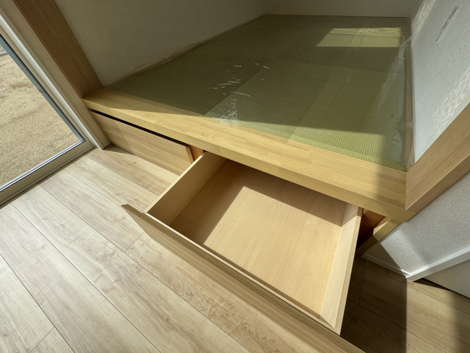 畳の下は収納になっている。うれしい