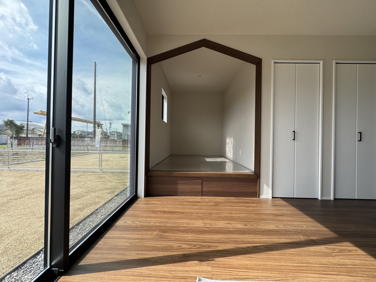 3帖の小あがり畳スペースはごろ寝にちょうどいい