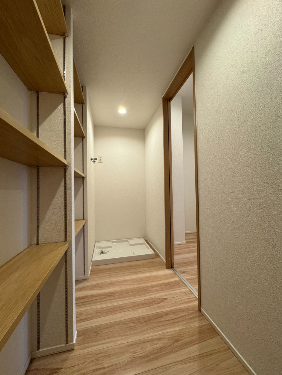 パントリー兼ランドリールーム