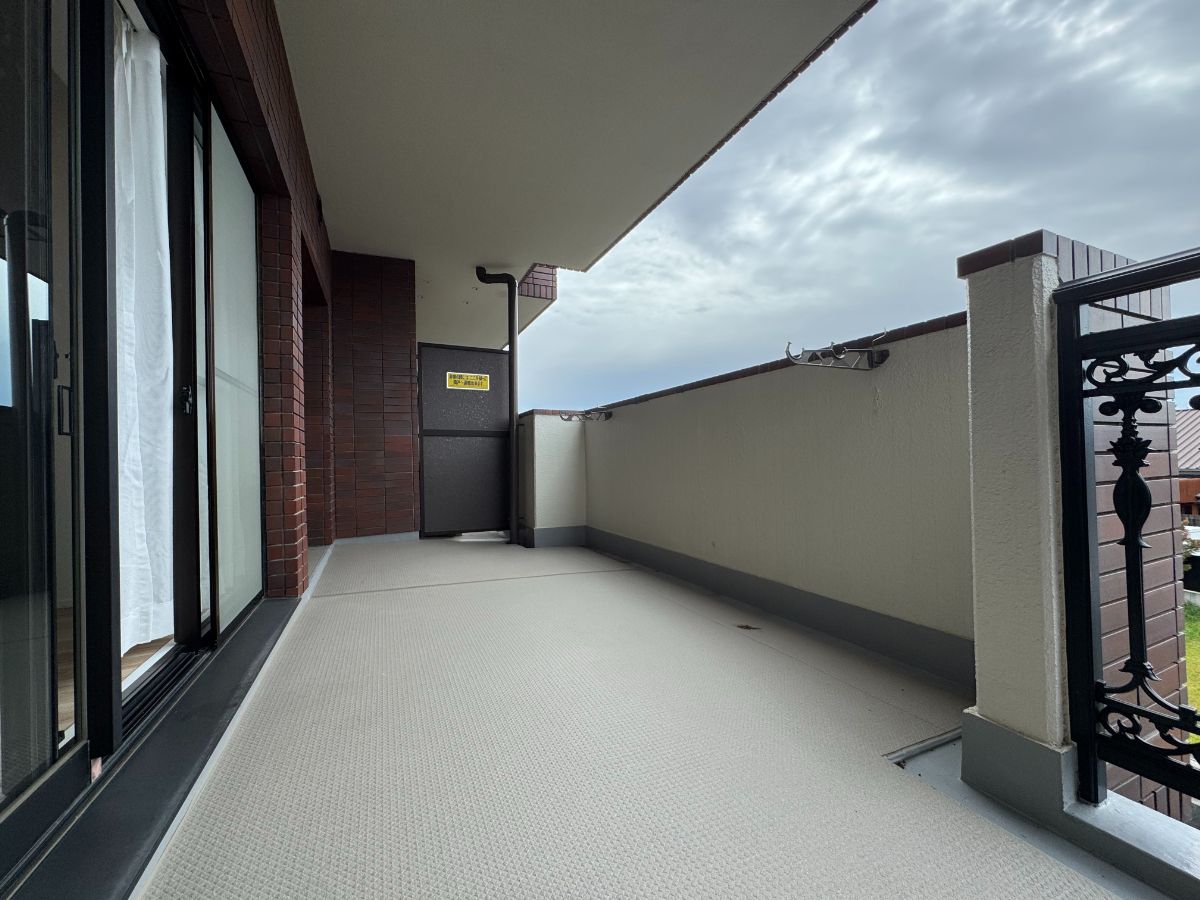 バルコニーは広い