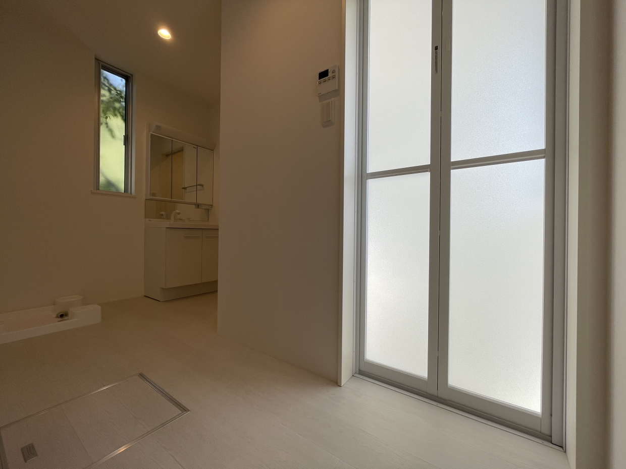 洗面スペースは広め