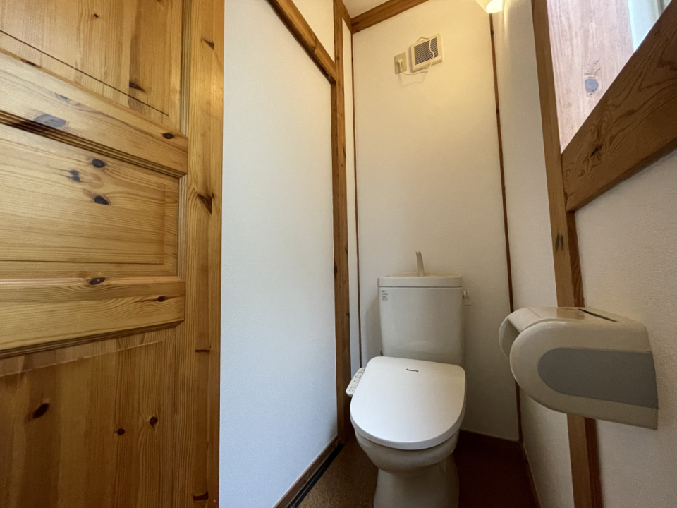 トイレも窓あり