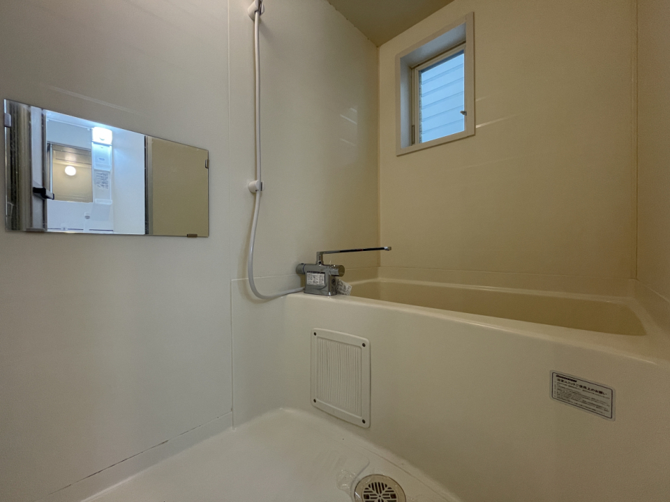 シンプルバスルーム