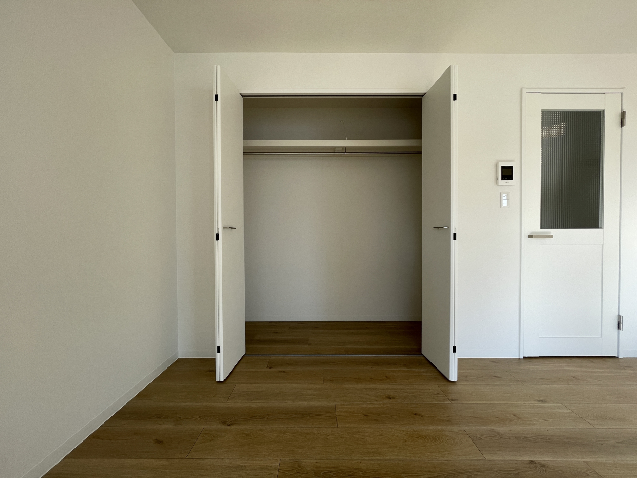 リビングにポール収納