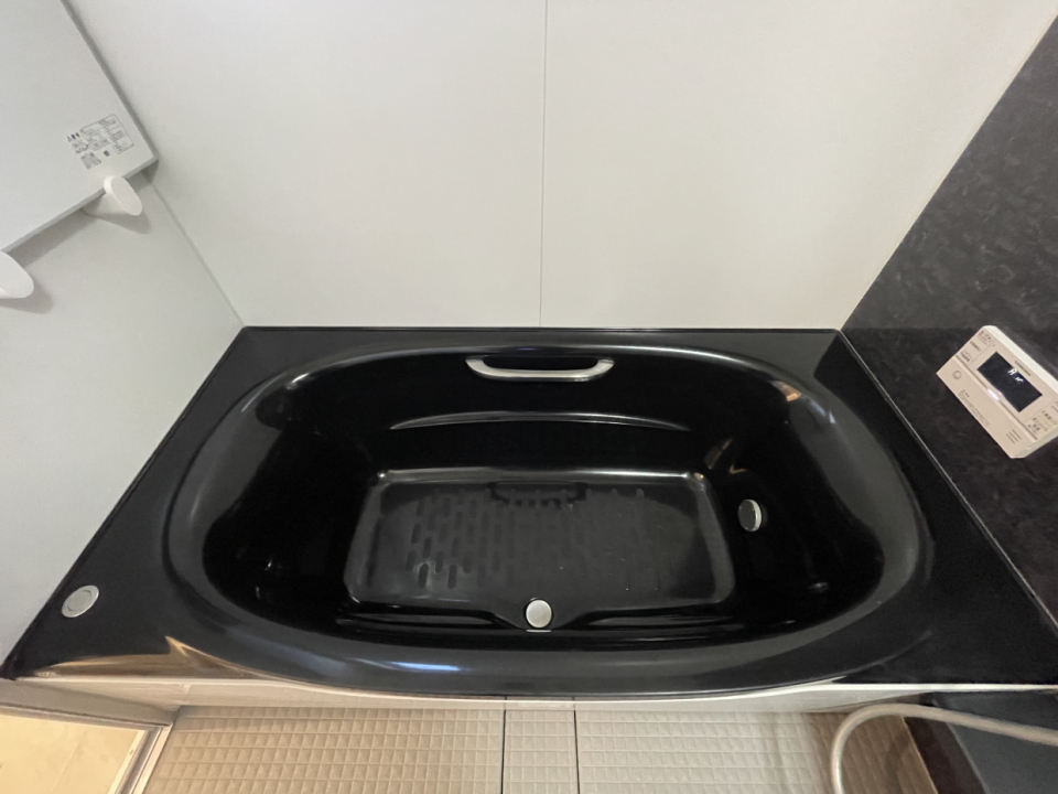 シックなブラック