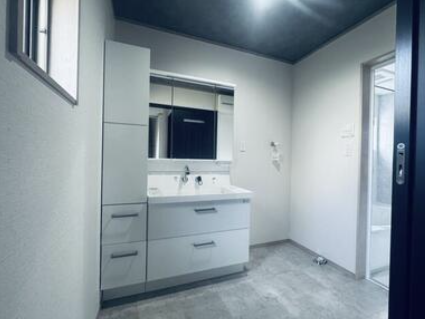 洗面スペースも清潔感たっぷりです