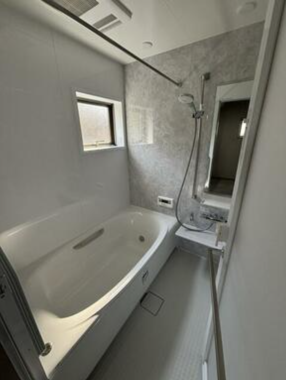 お風呂のゆとりのある広さ