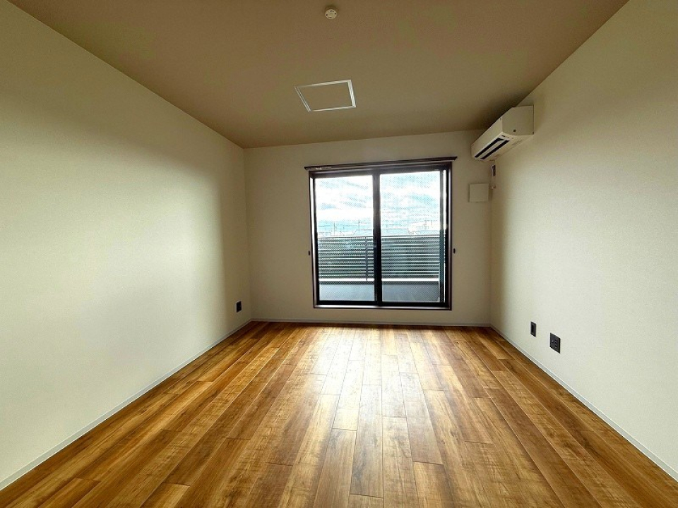 バルコニーへ出られます