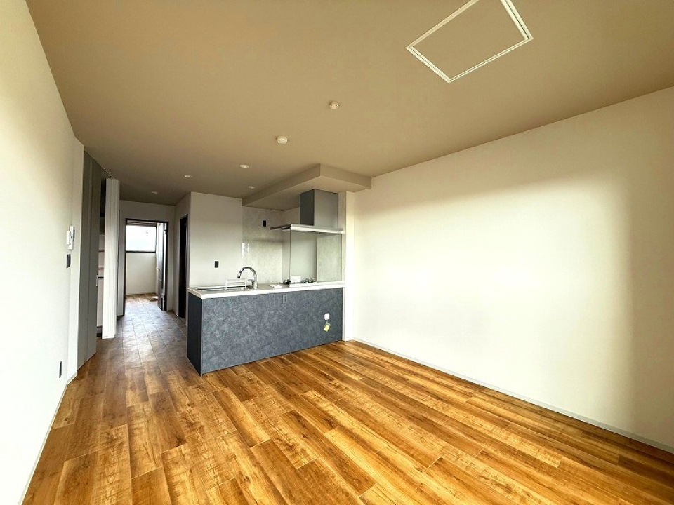 ウッド×グレーのキッチンっていいですよね