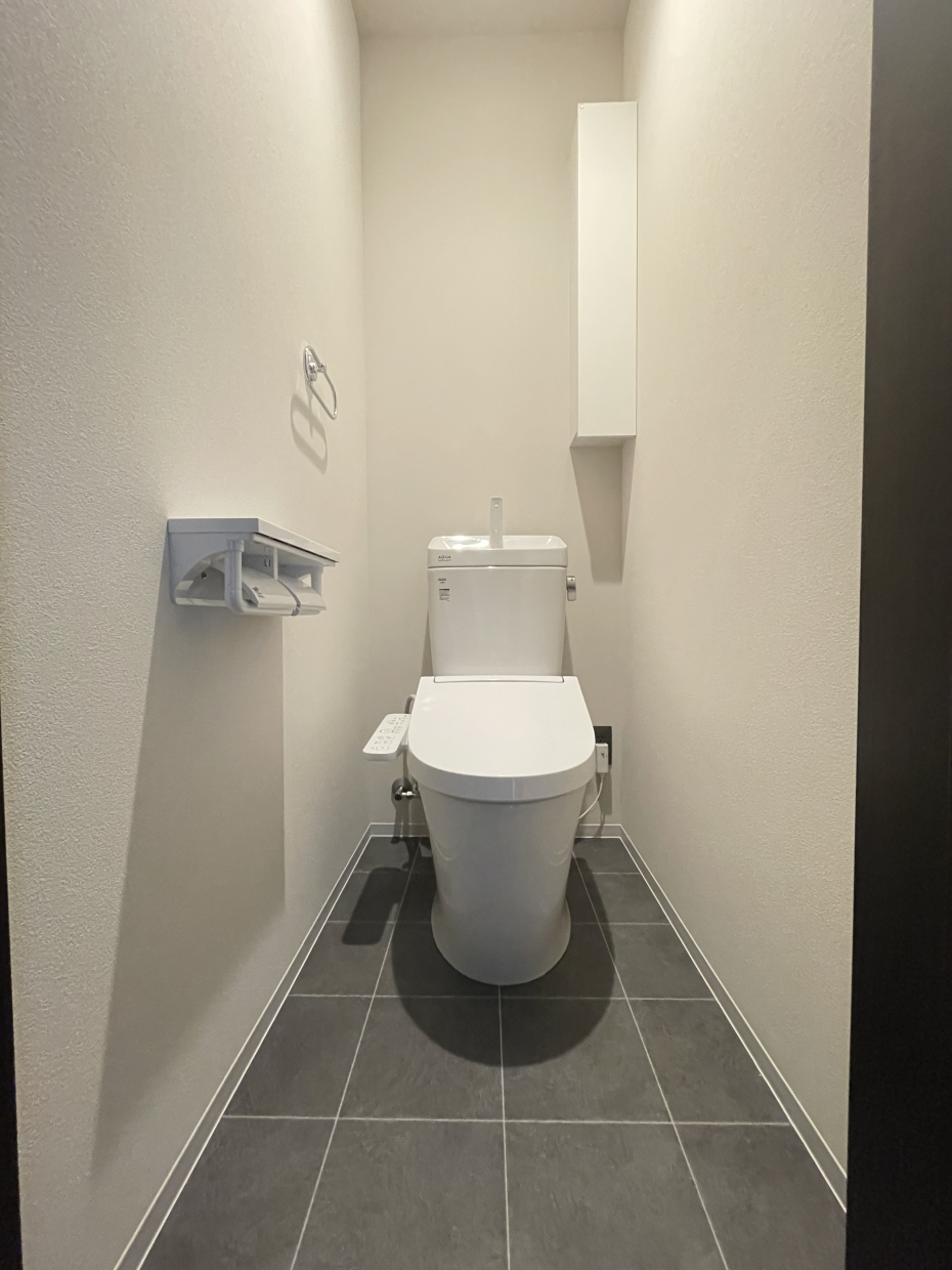 トイレは上下階に。