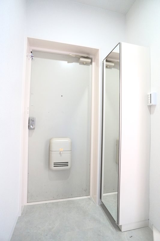 全身鏡付き、お出かけ前の最終チェック！