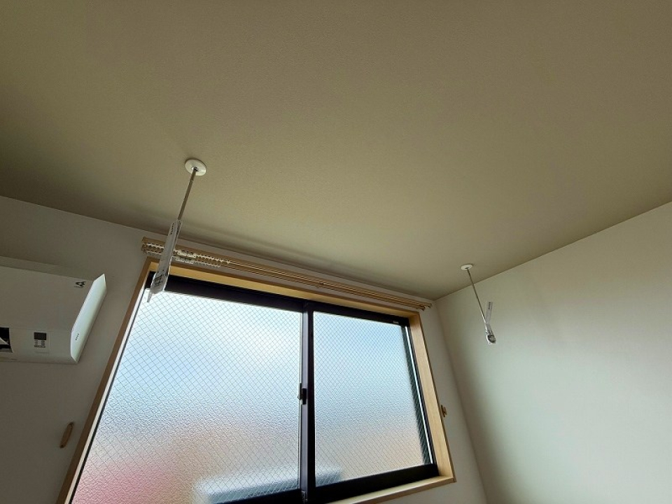 これが雨が降ったときの室内物干し、入居者さんへの配慮を感じます