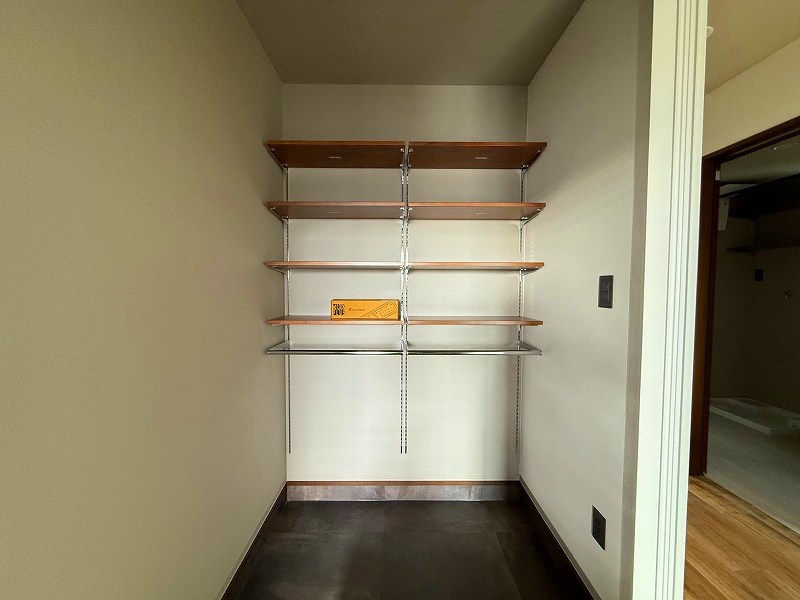 ユニーク克シンプルな玄関収納