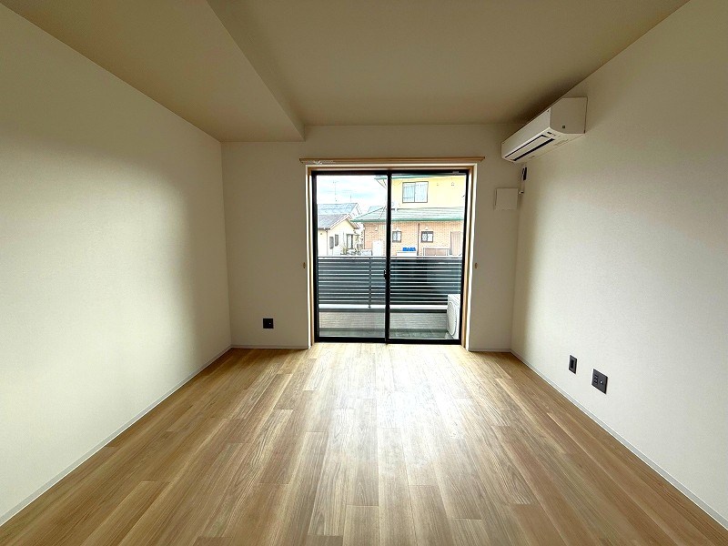 バルコニーはこちらから