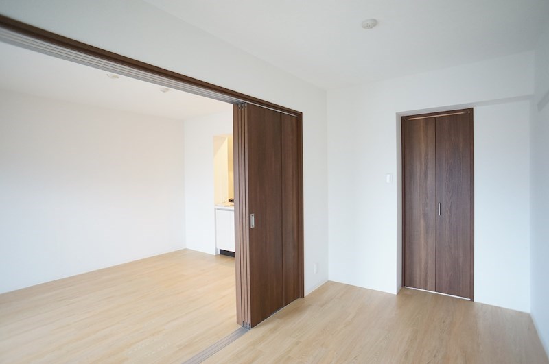 引き戸を開けるとこんな感じ