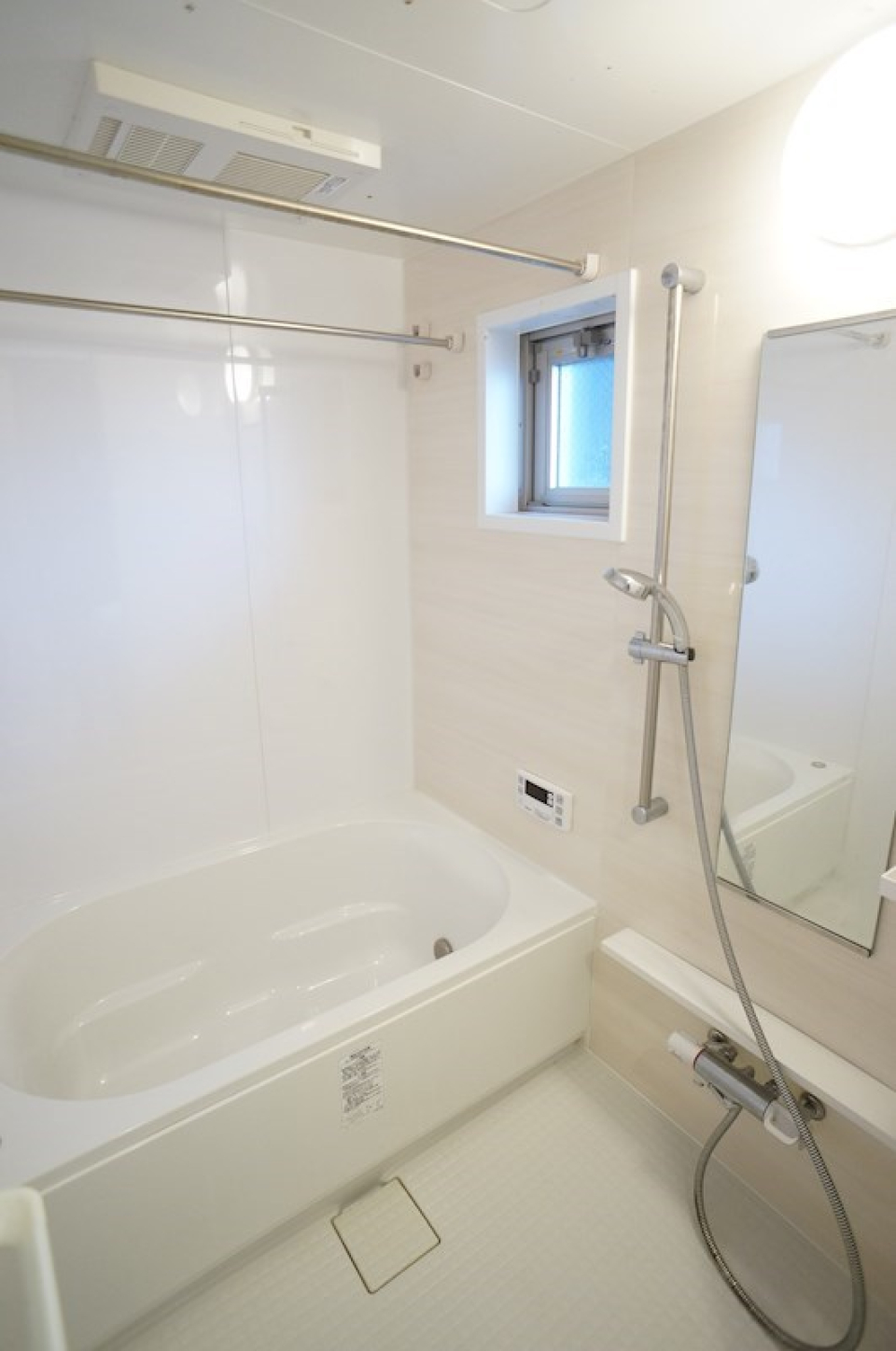 お風呂はもちろん追い炊き機能付きです