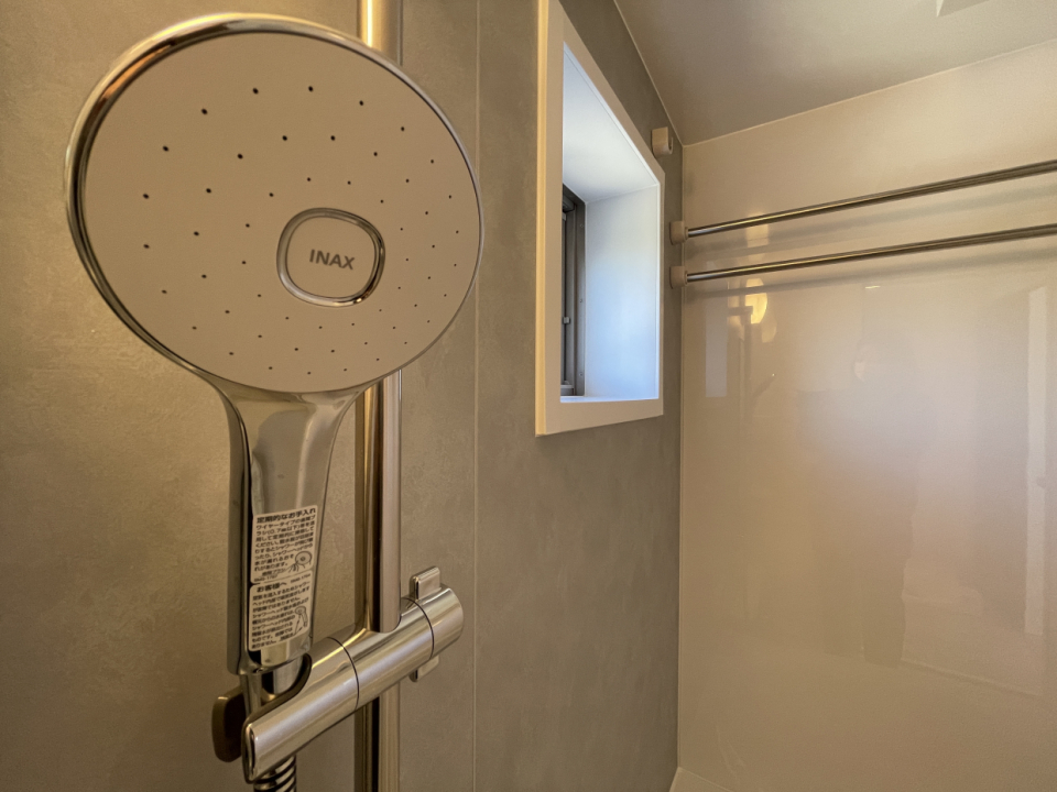 シャワーヘッド大きいタイプ