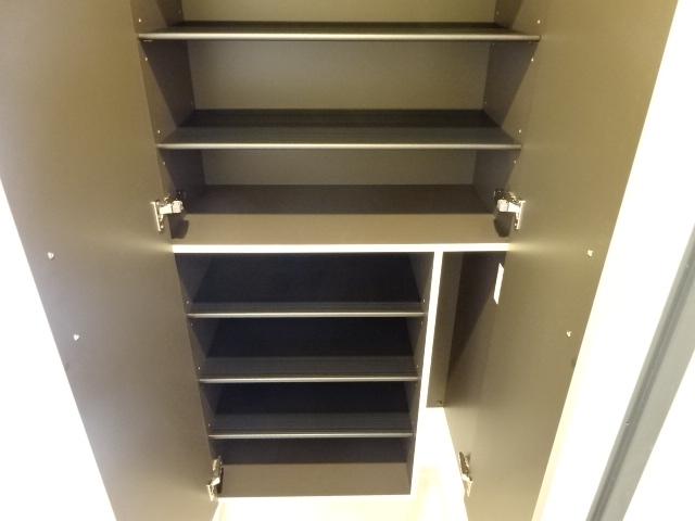 お気に入りの靴はこちらへ