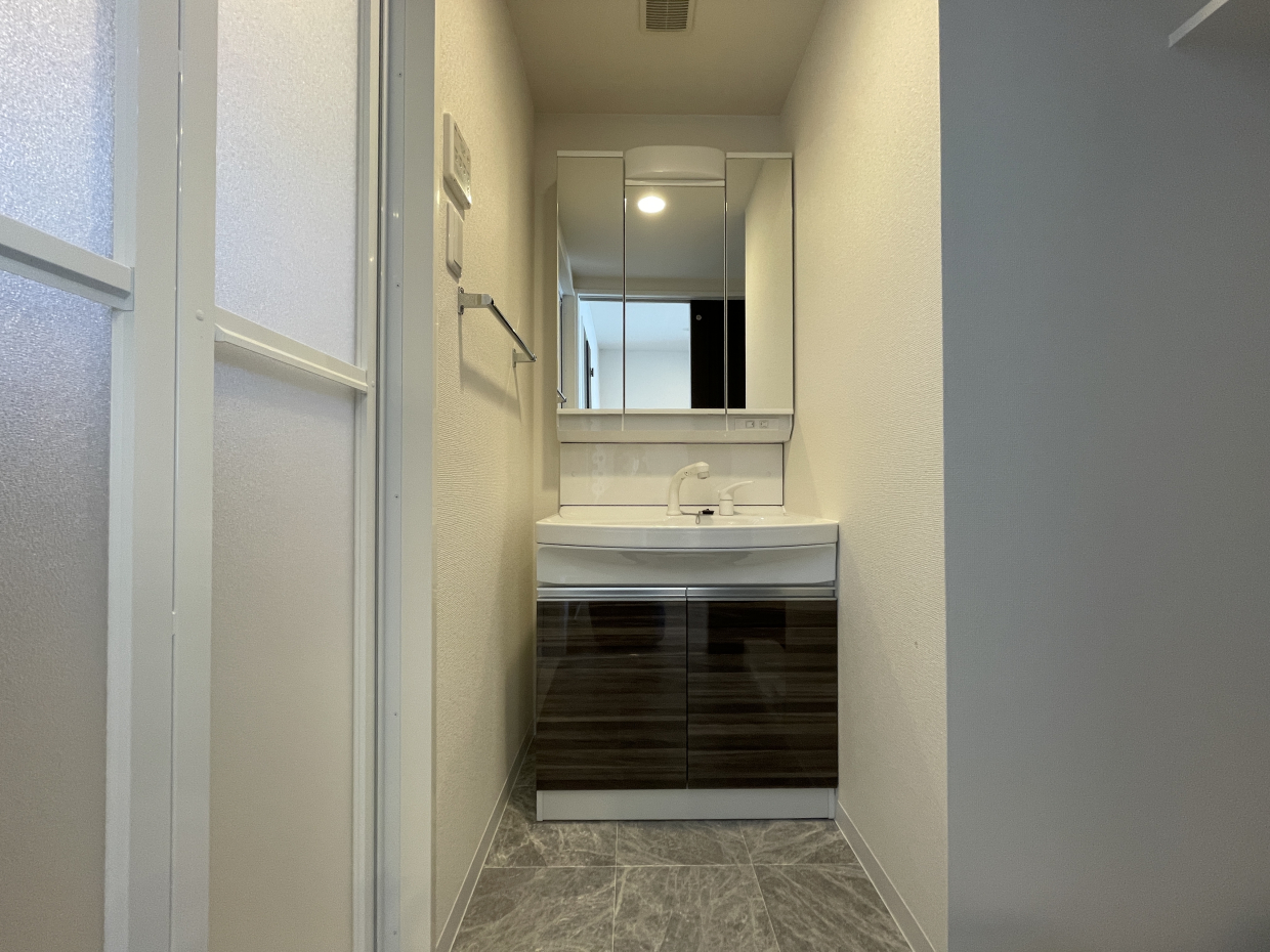 洗面スペースもゆとりのある広さ