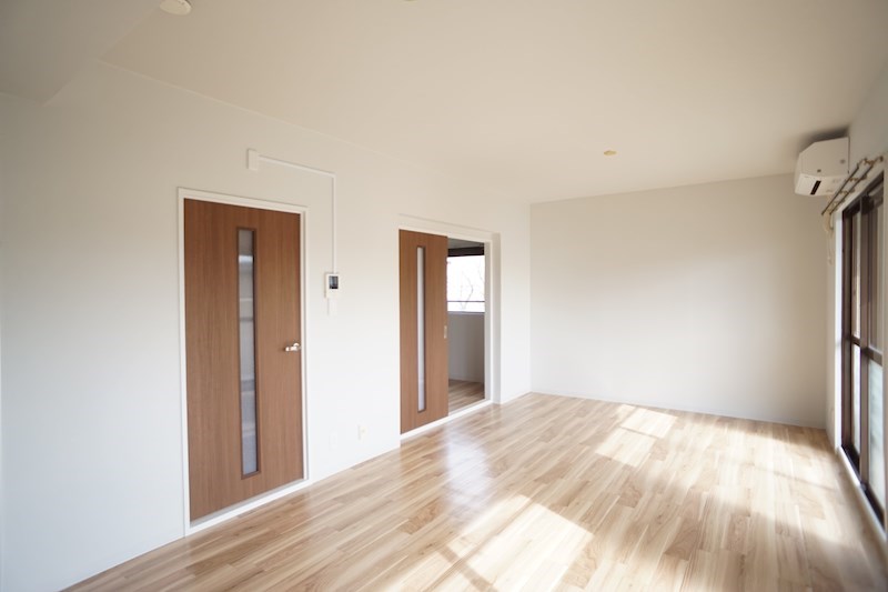 ウッド&times;ホワイトは温かみをかんじます