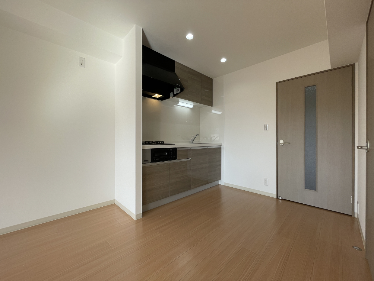 冷蔵庫はキッチン左側になります