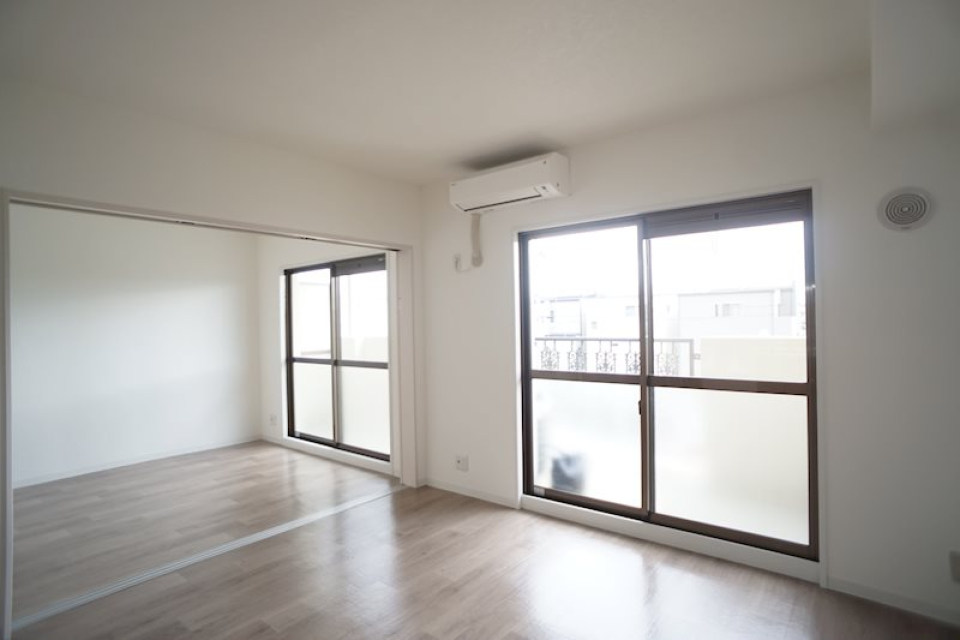 隣の洋室と繋がれば17.3帖に変身！