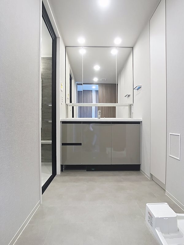 洗面スペースも清潔感たっぷり