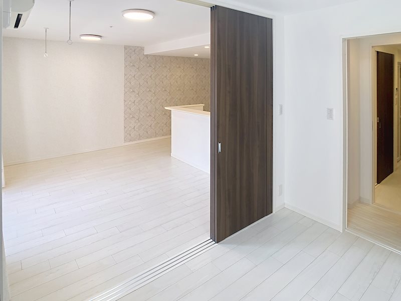 LDKと洋室は引き戸で仕切られています