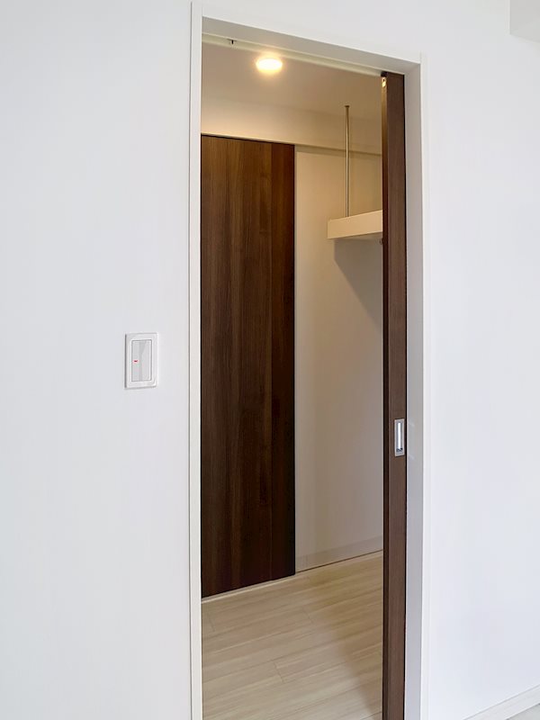 なんとウォークインクローゼット付きです