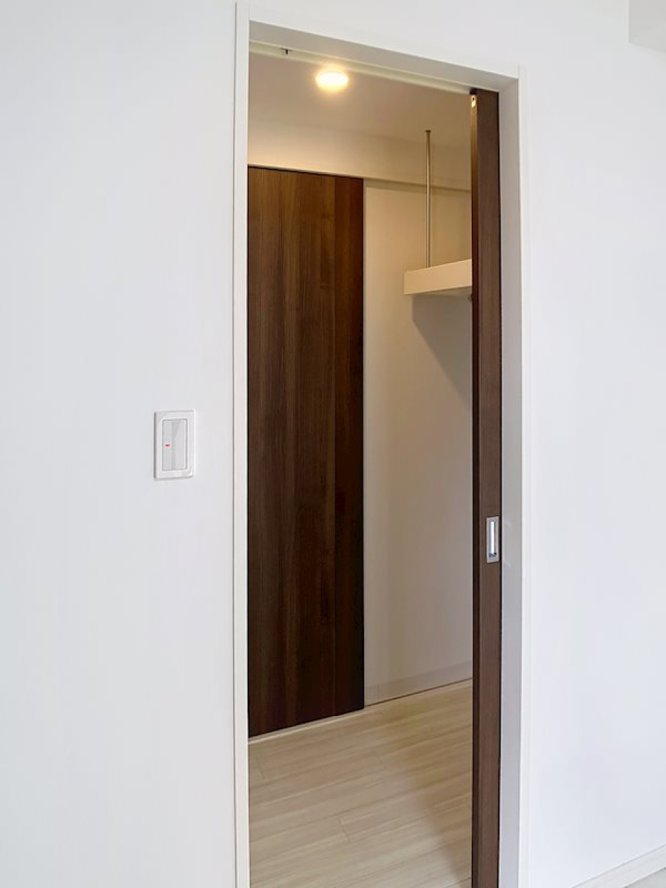 なんとウォークインクローゼット付きです