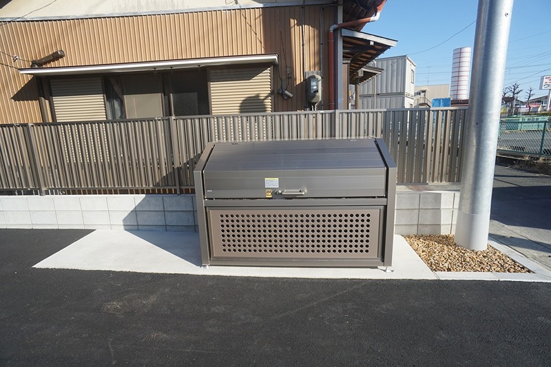 敷地内ゴミ置き場