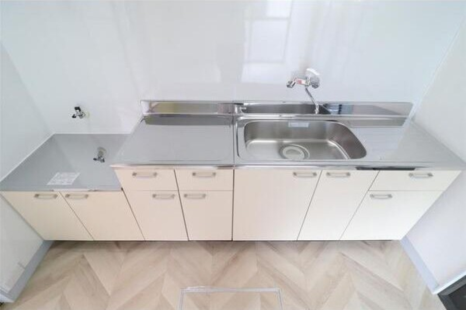 ヘリンボーン床がかわいい