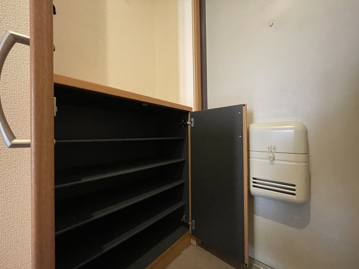 シューズボックス