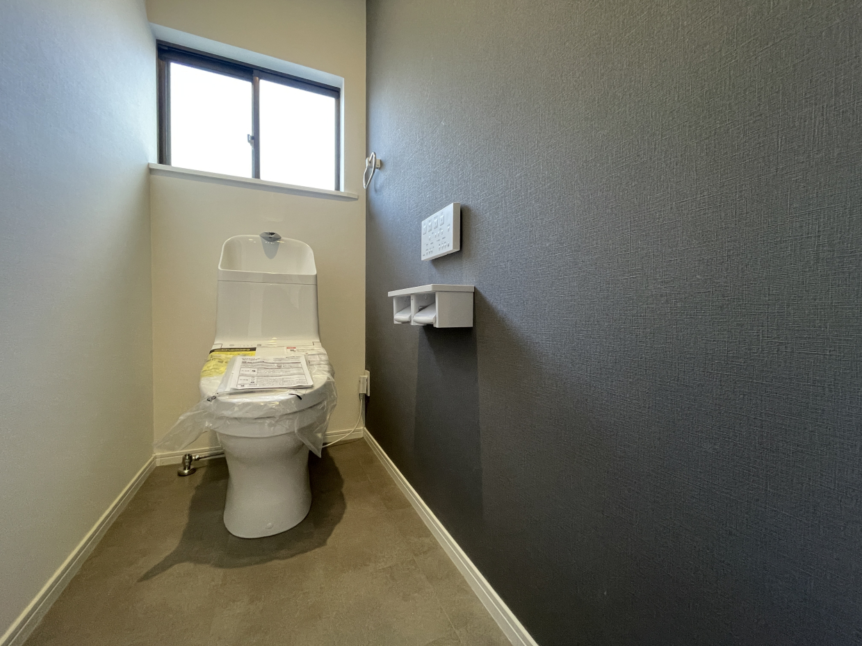 トイレは2、3階1カ所ずつあります