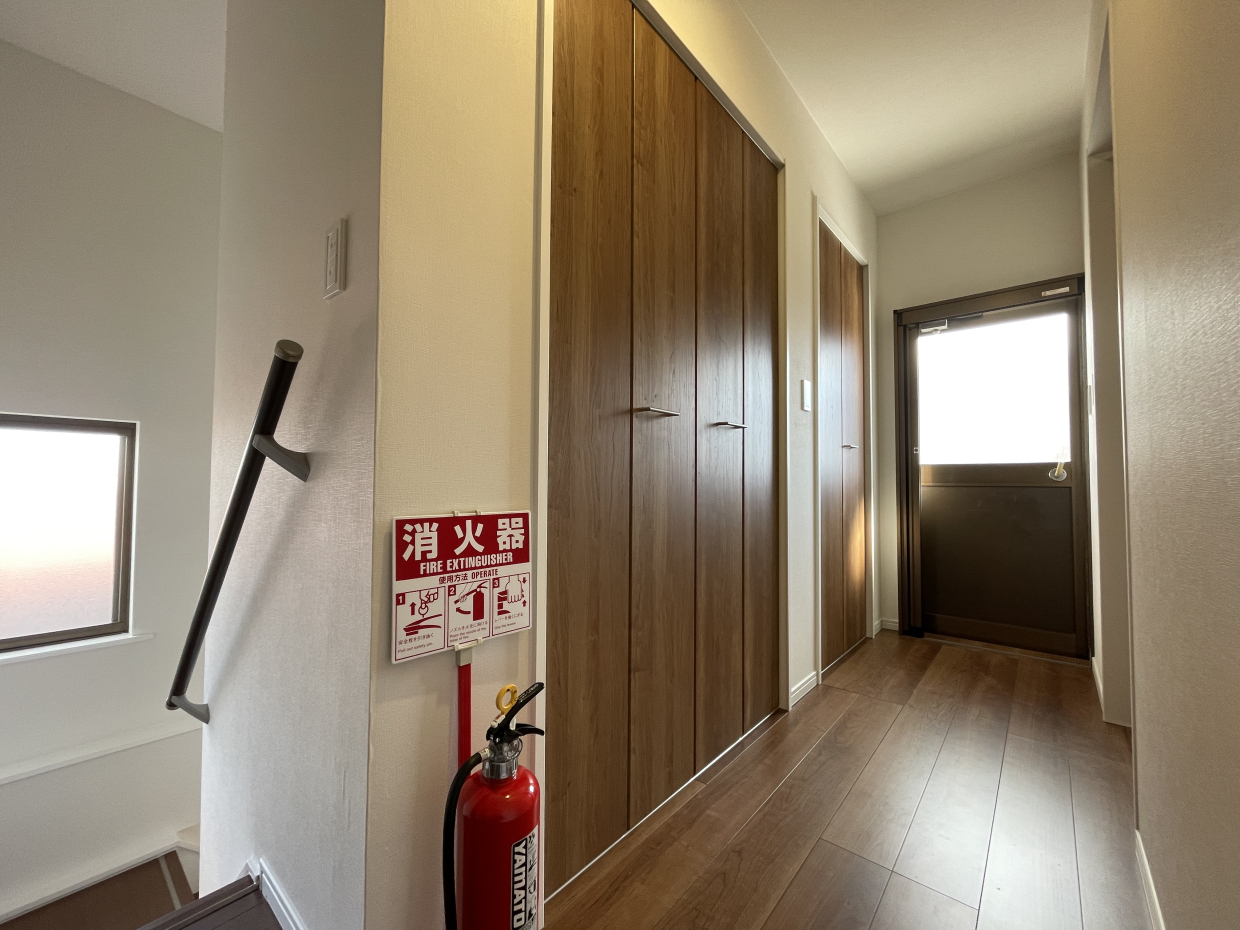 3階廊下にも2カ所収納