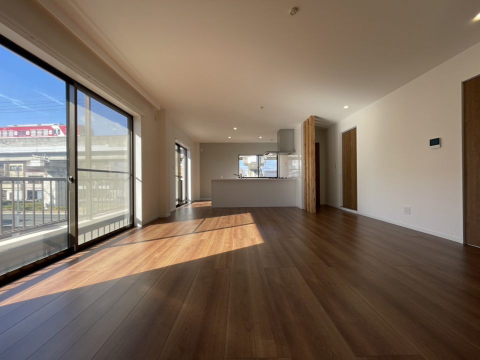 玄関から入ると…広い