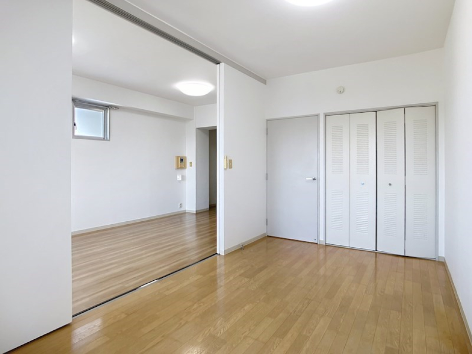 LDKのお隣7.9帖の洋室