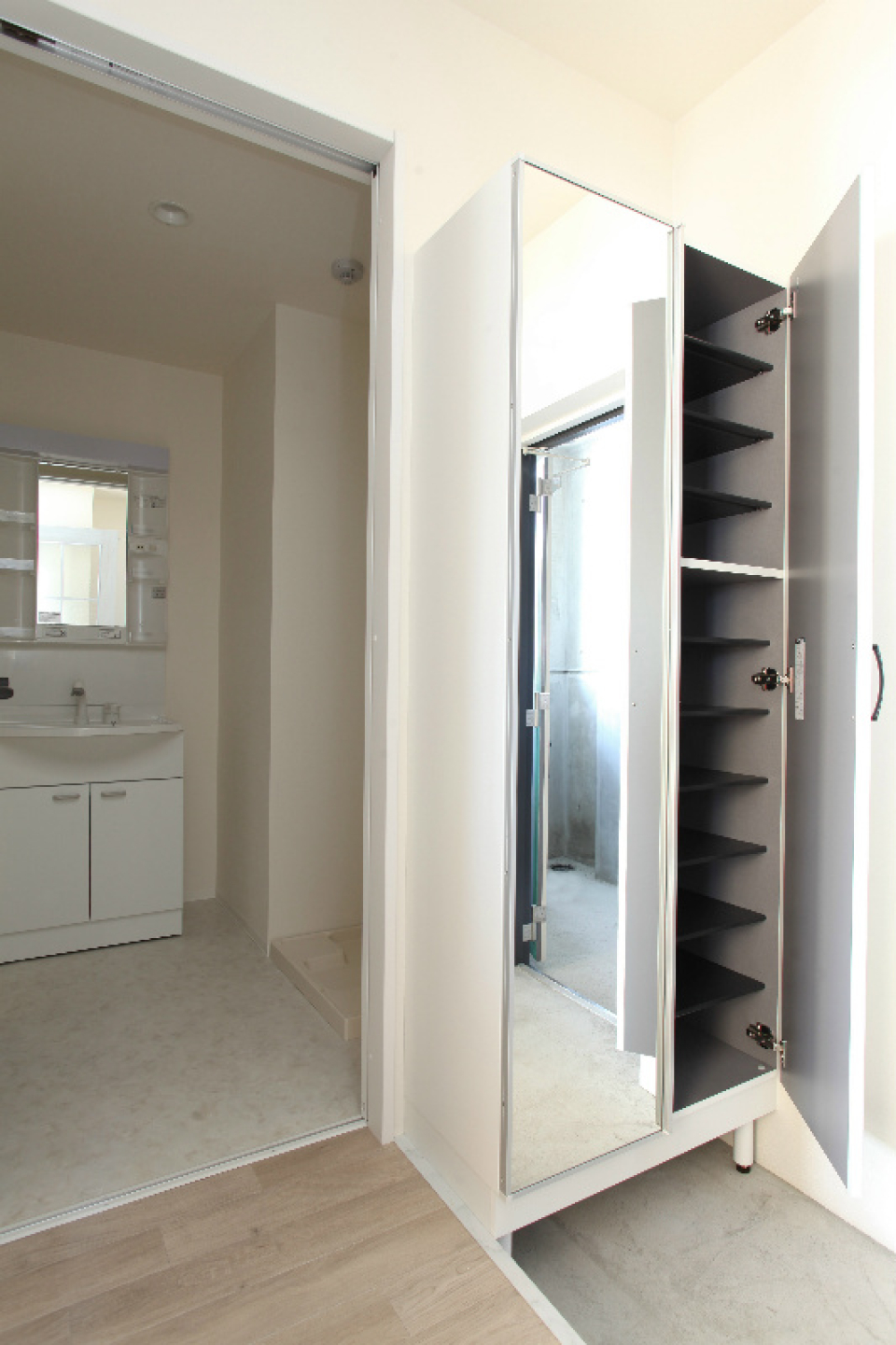 お気に入りの靴はこちらへ！