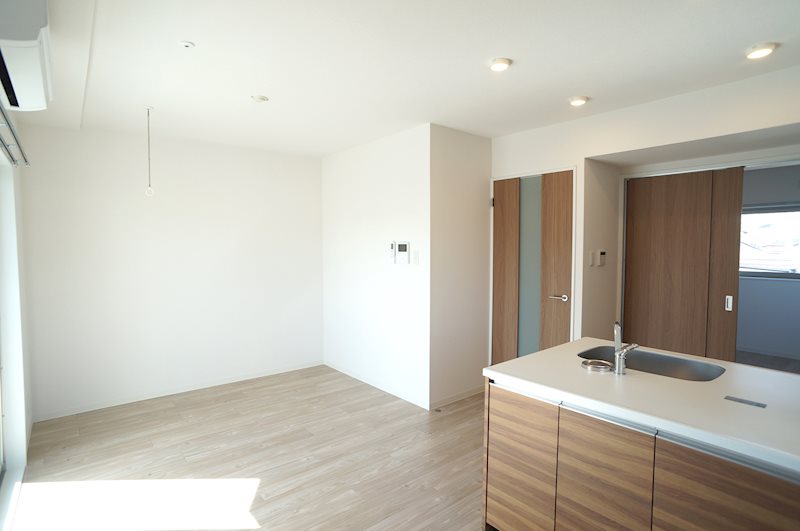 室内物干しもついてますね！