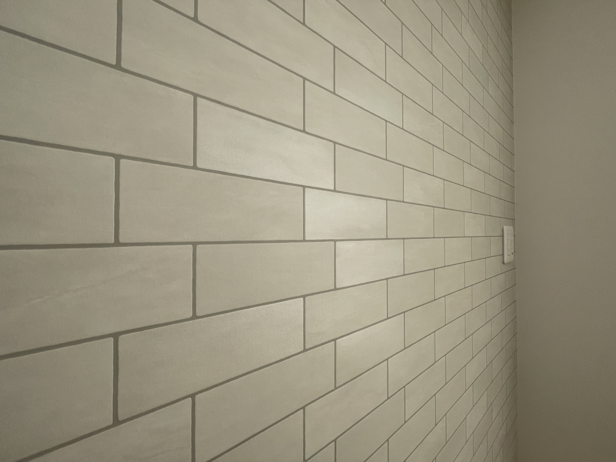 タイル調のアクセントクロス