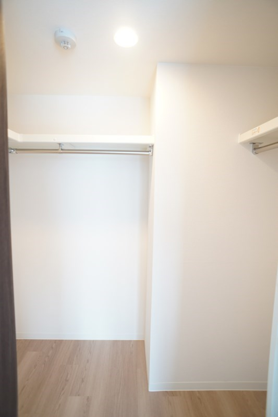 なんとウォークインクローゼット付きです