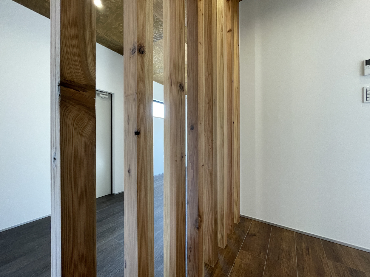 この柱のデザインがほどよく光や風も通してくれます◎