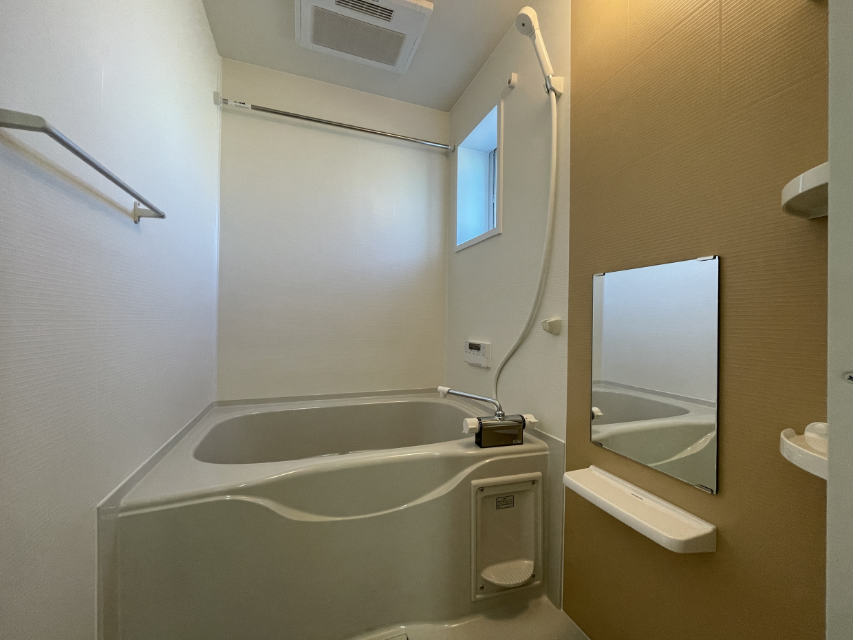 浴室乾燥機付き！