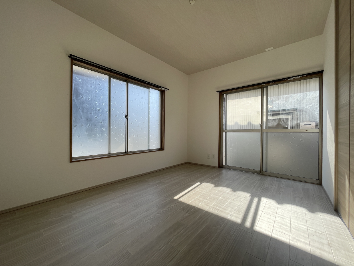 6帖の洋室が2部屋あります